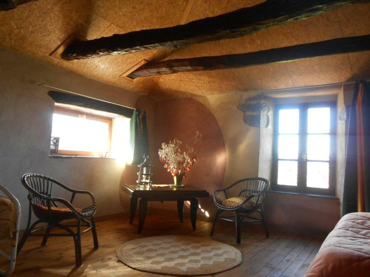 Chambre D'Hotes Des Monts Saint-Izaire Ngoại thất bức ảnh